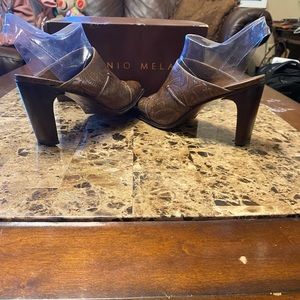 Women shoes size 10M bronze